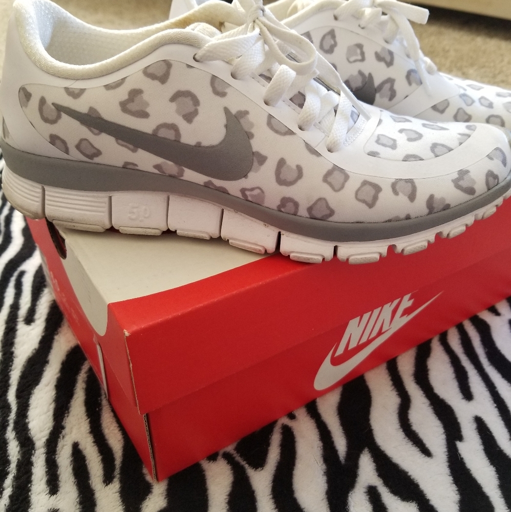 NIKE FREE 5.0 V4 Print